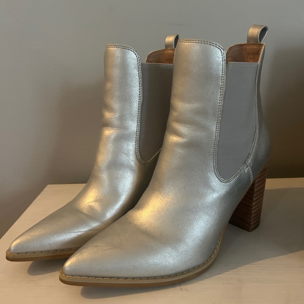 Metallic Silver Pointed Toe Women's Ankle Boots